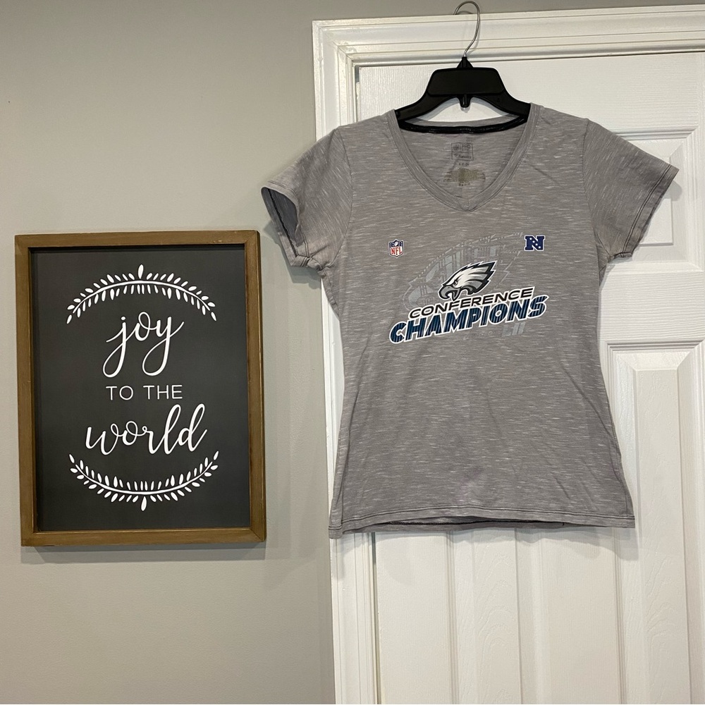 Fanatics Philadelphia Eagles NFC Conference Champs Super Bowl LII SS Shirt Small